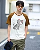 Squatting Cartoon Cat - Short Raglan T-Shirt