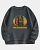 Retro Sasquatch Bigfoot Adventure - Sudadera polar con hombros caídos