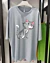 Hockende Cartoon-Katze - Übergroßes T-Shirt mit halben Ärmeln